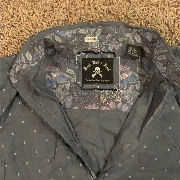 Skull pattern button up - Picture 2 of 5
